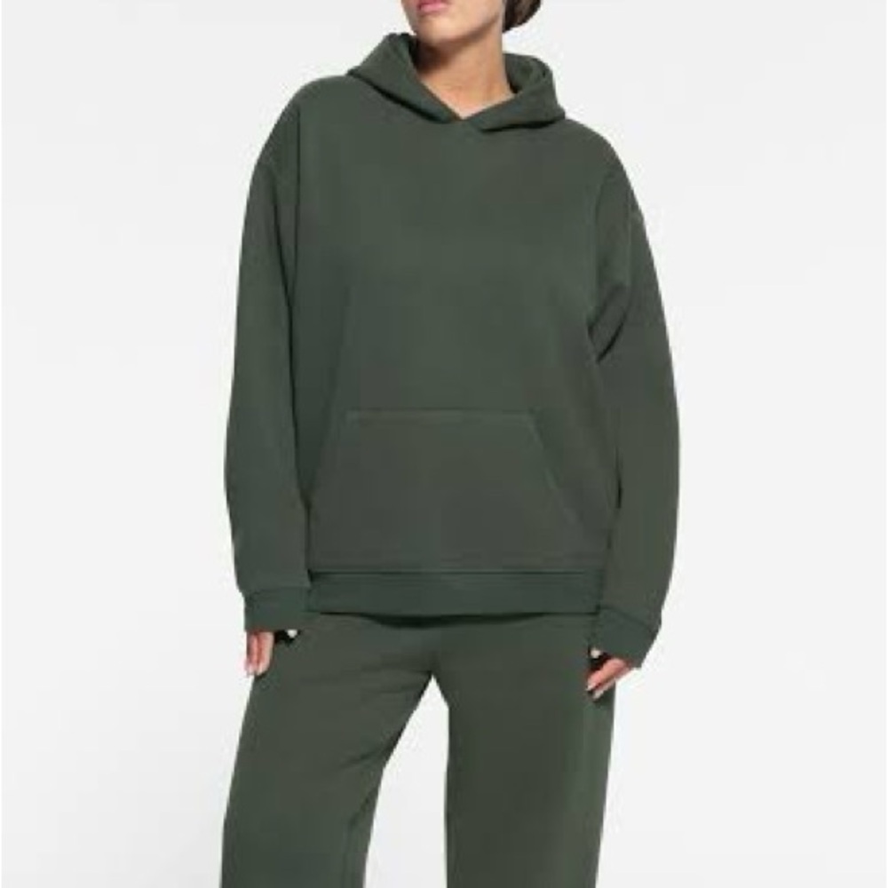 🆕⭐Women's Oversized Hooded Sweatshirt - Olive Green